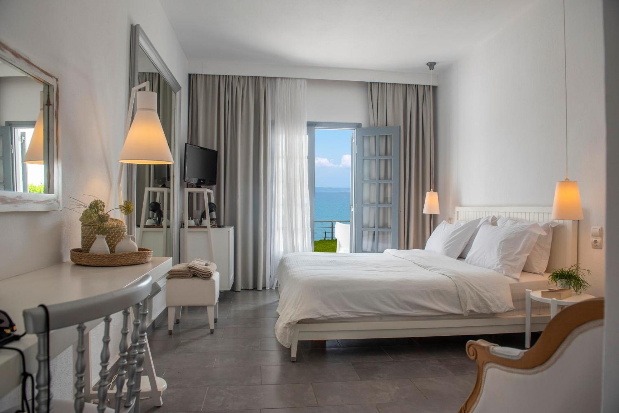 White Suites Resort Afytos Luaran gambar