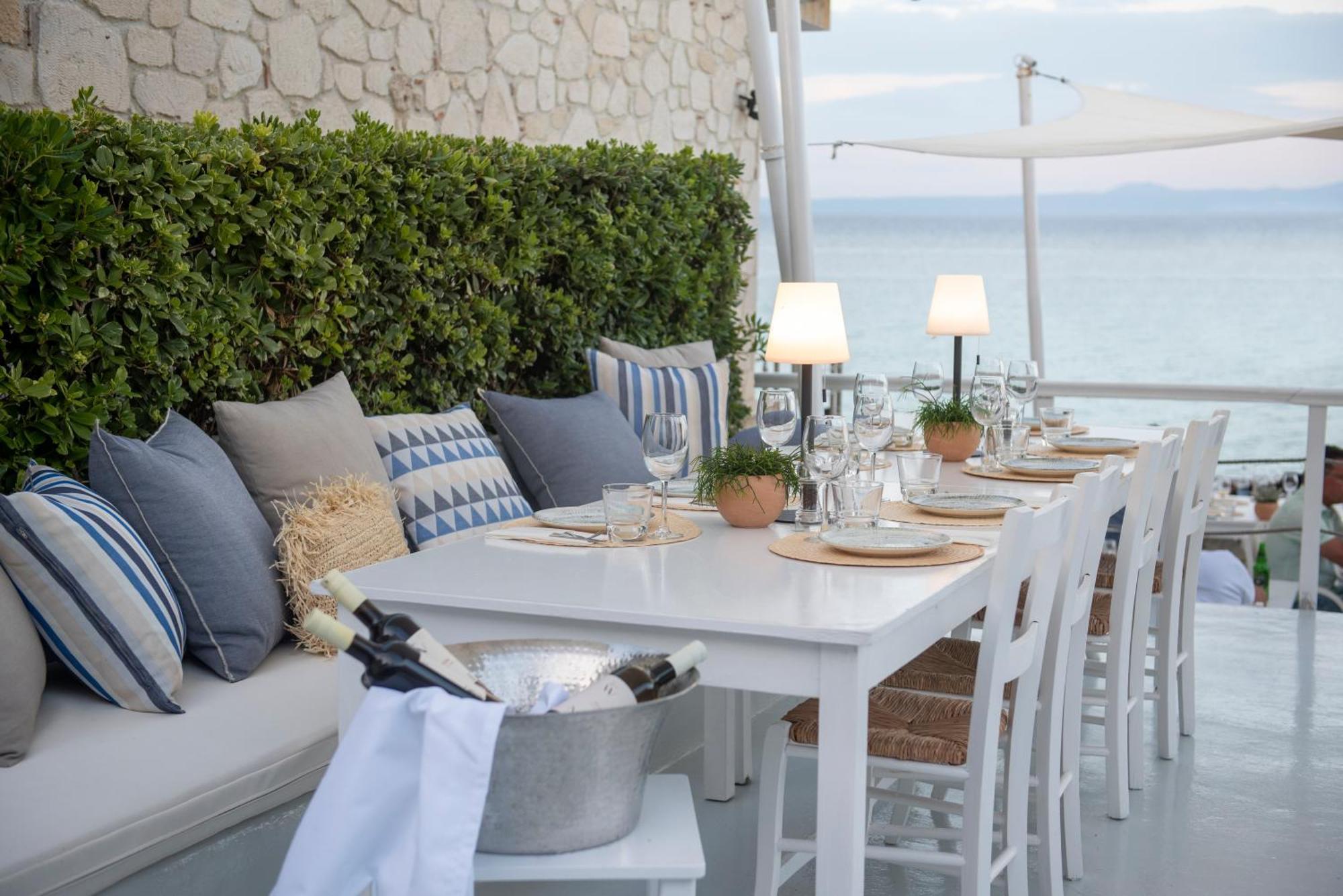 White Suites Resort Afytos Luaran gambar